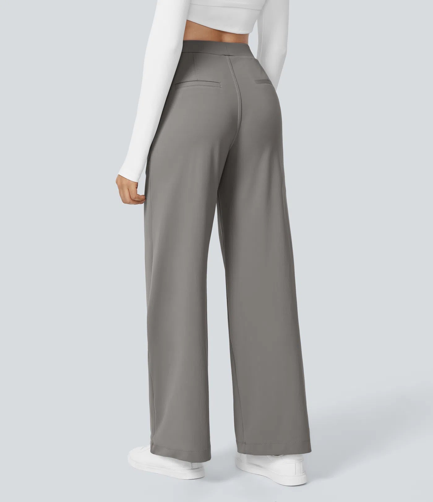 Pantalones de cintura alta con bolsillos y pernera recta