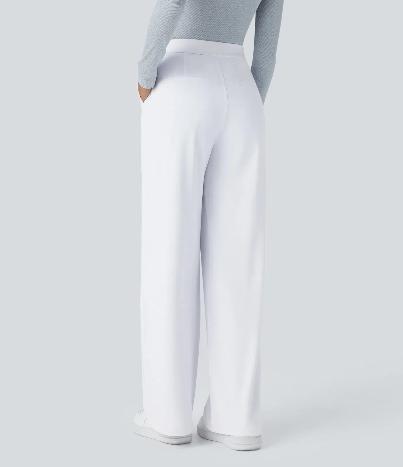 Pantalones de cintura alta con bolsillos y pernera recta