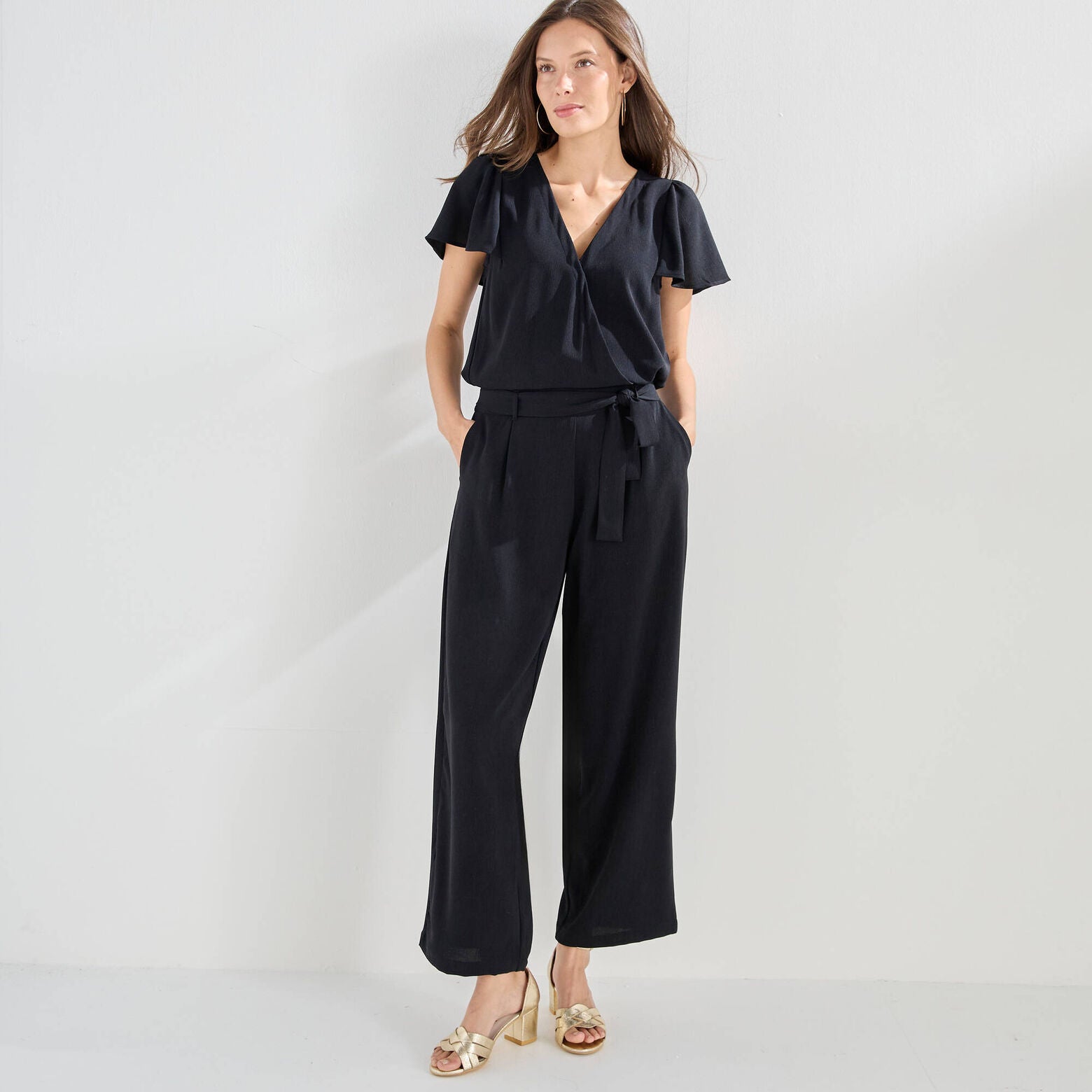 Mono pantalón cuello en pico