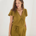 Mono pantalón cuello en pico