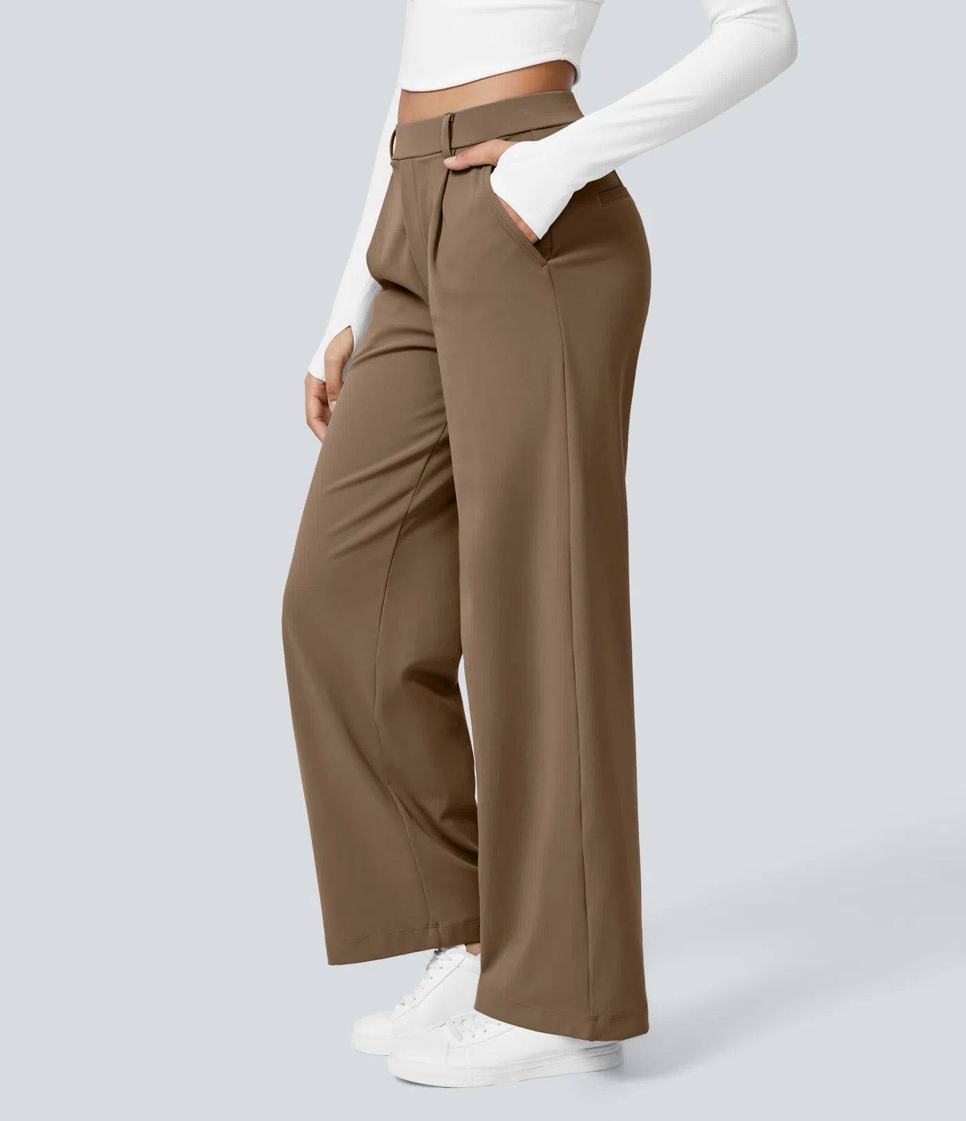 Pantalones de cintura alta con bolsillos y pernera recta