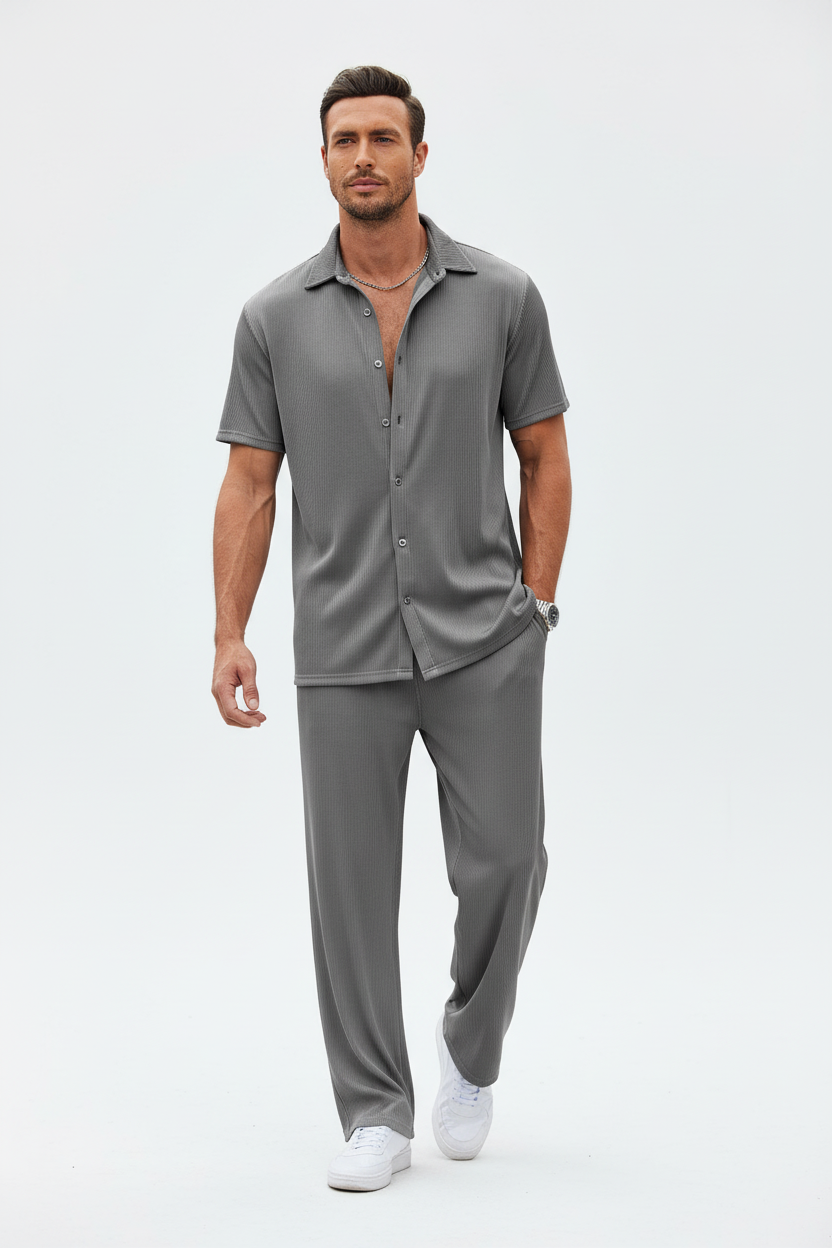 Conjunto gris oscuro